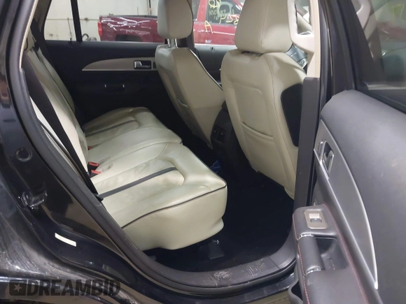 2014 Lincoln MKX with VIN 2LMDJ8JK4EBL16245, listed as a IAAI auction lot 42137824 with 184,479 mi miles. Bid and sale history available at carsss.com. Image 8.