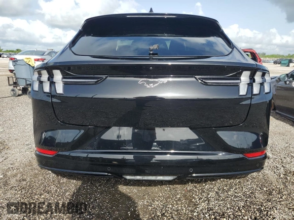 2023 Ford Mustang Mach-E Premium с VIN 3FMTK3SU6PMA98088, выставлен на аукционе Copart как лот 59276155 с пробегом 30 486 миль миль и На запчасти • Non repairable. История ставок и продаж доступна на DreamBid. Изображение 6.