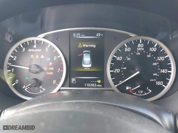 2017 Nissan Sentra SV with VIN 3N1AB7AP7HY400368, listed as a IAAI auction lot 41732981 with 110,282 mi miles. Bid and sale history available at carsss.com. Image 7.