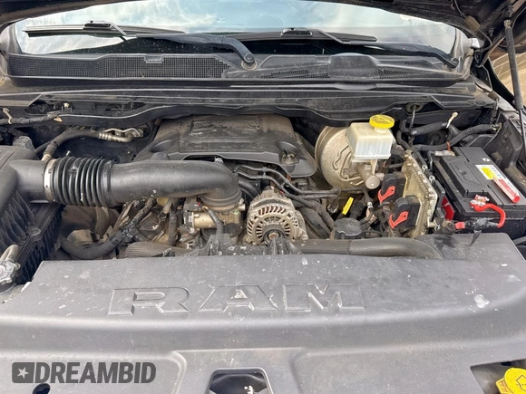 2019 Ram 1500 Tradesman z VIN 1C6SRFCT8KN585978, wystawiony jako Copart lot #58619235 z przebiegiem 112 470 mil mil oraz Czysty tytuł • Clean title. Historia ofert i sprzedaży dostępna na DreamBid. Obrazek 7.