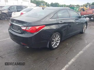 2012 Hyundai Sonata Limited z VIN 5NPEC4ABXCH407156, wystawiony jako IAAI lot #42508761 z przebiegiem 114 398 mil mil oraz . Historia ofert i sprzedaży dostępna na DreamBid. Obrazek 4.