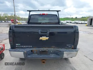 2010 Chevrolet Silverado 1500 LT with VIN 1GCSKSE39AZ110317, listed as a IAAI auction lot 42221533 with 296,468 mi miles and . Bid and sale history available at DreamBid. Image 16.