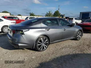 2019 Nissan Altima SR with VIN 1N4AL4CV5KC228884, listed as a Copart auction lot 71871604 with 59,278 mi miles and Salvage Title. Bid and sale history available at carsss.com. Image 3.