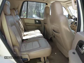 2005 Ford Expedition Eddie Bauer with VIN 1FMFU185X5LB08759, listed as a IAAI auction lot 41767650 with 272,530 mi miles. Bid and sale history available at carsss.com. Image 8.