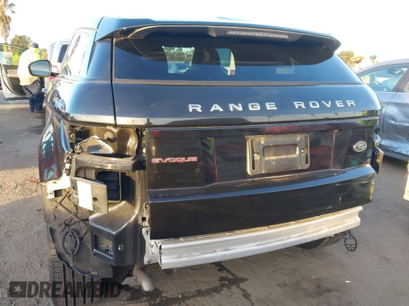 2015 Land Rover Range Rover Evoque Dynamic Premium with VIN SALVT1BG2FH967211, listed as a IAAI auction lot 41400314 with 46,193 mi miles. Bid and sale history available at carsss.com. Image 6.