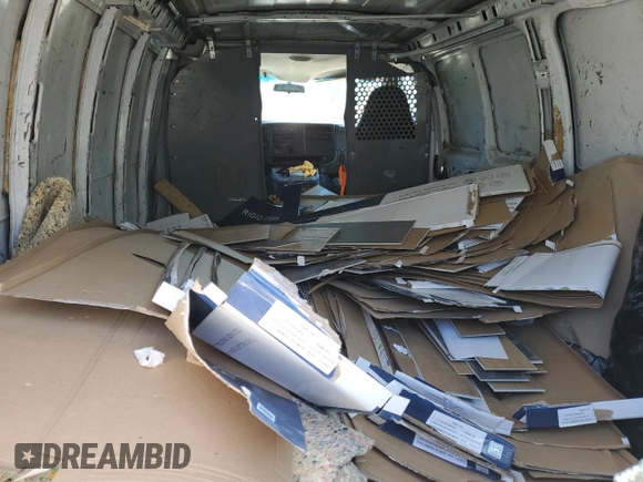 2006 Chevrolet Express Cargo с VIN 1GCGG25VX61101124, выставлен на аукционе Copart как лот 56374765 с пробегом 236 178 миль миль и Списание • Salvage title. История ставок и продаж доступна на DreamBid. Изображение 10.