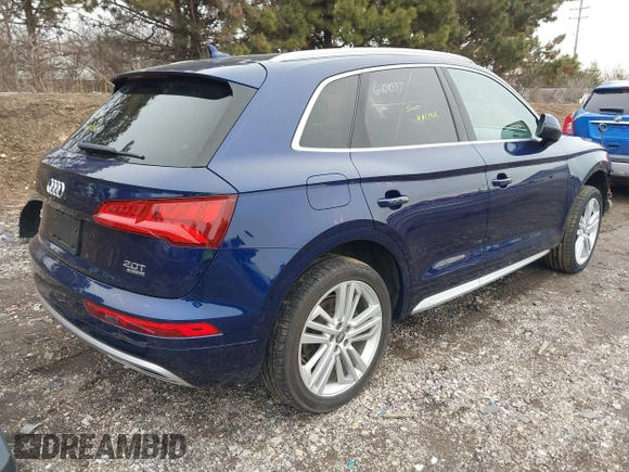2018 Audi Q5 Premium Plus with VIN WA1BNAFY6J2002090, listed as a IAAI auction lot 41653345 with 127,292 mi miles. Bid and sale history available at carsss.com. Image 4.