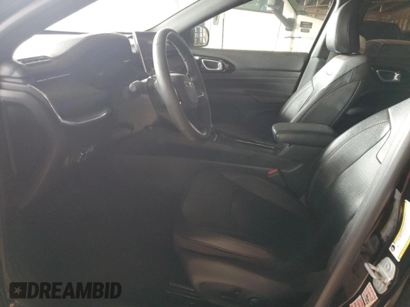 2023 Jeep Compass (RED) Edition с VIN 3C4NJDCN0PT511447, выставлен на аукционе Copart как лот 52652105 с пробегом 24 610 миль миль и Списание • Salvage title. История ставок и продаж доступна на DreamBid. Изображение 7.