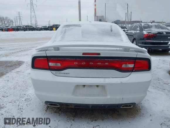 2013 Dodge Charger SXT with VIN 2C3CDXHG6DH643261, listed as a IAAI auction lot 41612150 with 164,181 mi miles. Bid and sale history available at carsss.com. Image 17.
