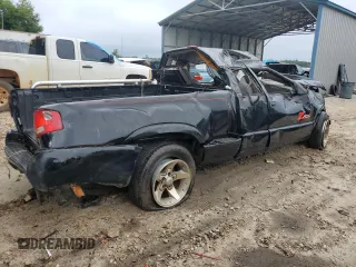 2003 GMC Sonoma with VIN 1GTCS19H038270227, listed as a Copart auction lot 61437014 with Not Provided miles and Non Repairable. Bid and sale history available at DreamBid. Image 3.
