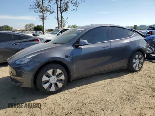 2021 Tesla Model Y Standard Range z VIN 5YJYGDED6MF110558, wystawiony jako Copart lot #52772125 z przebiegiem 38 725 mil mil oraz Szkody całkowita. Historia ofert i sprzedaży dostępna na DreamBid. Obrazek 1.