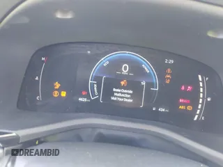 2025 Toyota Camry LE z VIN 4T1DAACK8SU570482, wystawiony jako IAAI lot #42152727 z przebiegiem 4 625 mil mil oraz . Historia ofert i sprzedaży dostępna na DreamBid. Obrazek 7.