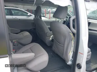 2020 Toyota Sienna XLE Auto Access Seat with VIN 5TDYZ3DC3LS048818, listed as a IAAI auction lot 42249209 with 34,812 mi miles and . Bid and sale history available at DreamBid. Image 8.