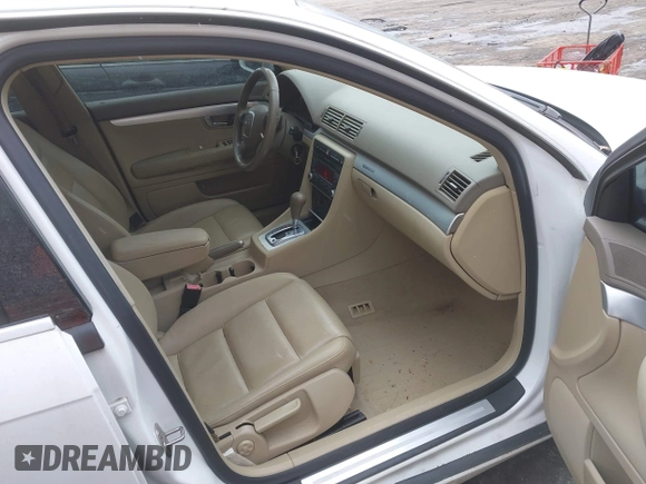 2008 Audi A4 2.0T z VIN WAUDF78E48A061783, wystawiony jako IAAI lot #41393613 z przebiegiem 178 712 mil mil oraz . Historia ofert i sprzedaży dostępna na DreamBid. Obrazek 5.