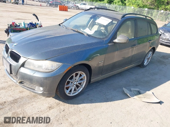 2010 BMW 3 Series 328i xDrive with VIN WBAUU3C50AA540956, listed as a IAAI auction lot 42209858 with 143,744 mi miles and . Bid and sale history available at DreamBid. Image 2.