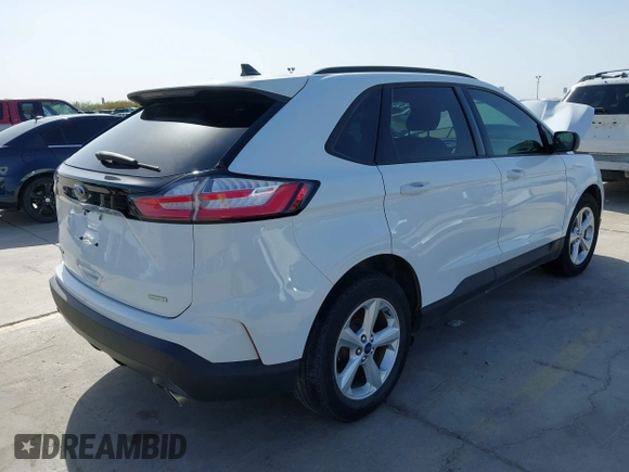 2020 Ford Edge SE z VIN 2FMPK3G92LBA35135, wystawiony jako IAAI lot #41851720 z przebiegiem 49 534 mil mil oraz . Historia ofert i sprzedaży dostępna na DreamBid. Obrazek 4.