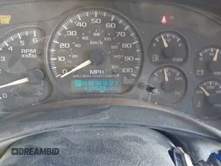 2001 GMC New Sierra 1500 SL with VIN 1GTEC14V81Z333066, listed as a IAAI auction lot 41959464 with 417,637 mi miles. Bid and sale history available at carsss.com. Image 7.