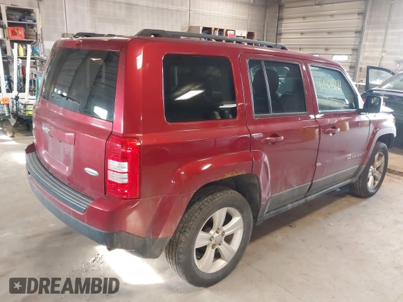 2016 Jeep Patriot High Altitude Edition with VIN 1C4NJRFB5GD685731, listed as a IAAI auction lot 41804474 with 125,184 mi miles. Bid and sale history available at carsss.com. Image 4.