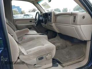 2002 Chevrolet Tahoe LS with VIN 1GNEC13T72R310953, listed as a IAAI auction lot 41781561 with 190,191 mi miles and . Bid and sale history available at DreamBid. Image 5.