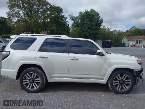 2015 Toyota 4Runner SR5 with VIN JTEZU5JR3F5088409, listed as a IAAI auction lot 40375849 with 157,697 mi miles and . Bid and sale history available at DreamBid. Image 14.