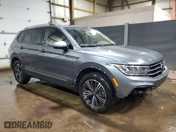 2024 Volkswagen Tiguan Wolfsburg Edition with VIN 3VV5B7AX7RM213589, listed as a Copart auction lot 50335945 with 4,200 mi miles and Clean title. Bid and sale history available at DreamBid. Image 4.