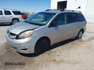 2007 Toyota Sienna CE with VIN 5TDZK23C57S076968, listed as a IAAI auction lot 41793904 with 219,373 mi miles. Bid and sale history available at carsss.com. Image 2.