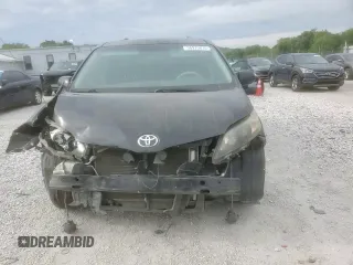 2013 Toyota Sienna SE с VIN 5TDXK3DC2DS367001, выставлен на аукционе Copart как лот 55975875 с пробегом 151 865 миль миль и Списание • Salvage title. История ставок и продаж доступна на DreamBid. Изображение 15.