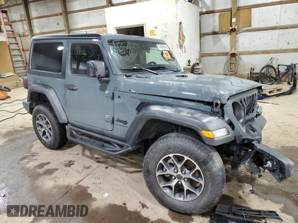 2024 Jeep Wrangler Willys with VIN 1C4PJXAG4RW260511, listed as a Copart auction lot 42425645 with 11,996 mi miles and Salvage title. Bid and sale history available at DreamBid. Image 4.