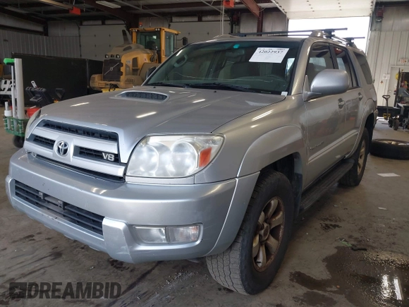 2005 Toyota 4Runner SR5 with VIN JTEBT14R858025666, listed as a IAAI auction lot 42022937 with 302,497 mi miles and . Bid and sale history available at DreamBid. Image 18.