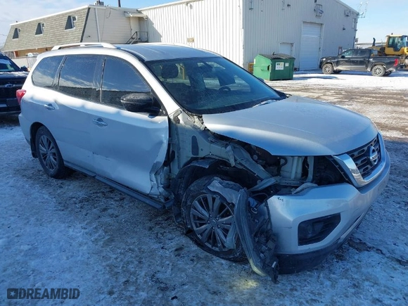 2019 Nissan Pathfinder S with VIN 5N1DR2MM5KC653839, listed as a IAAI auction lot 41349696 with 102,475 mi miles. Bid and sale history available at carsss.com. Image 1.