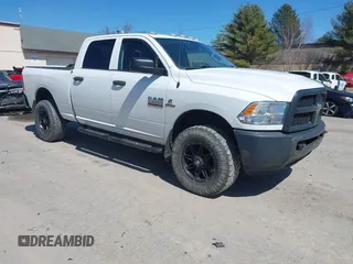 2014 Ram 2500 Tradesman z VIN 3C6UR5CL4EG200478, wystawiony jako IAAI lot #42005676 z przebiegiem 179 319 mil mil oraz . Historia ofert i sprzedaży dostępna na DreamBid. Obrazek 1.