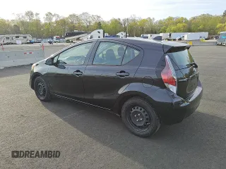 2016 Toyota Prius One with VIN JTDKDTB30G1121010, listed as a Copart auction lot 52892075 with 28,251 mi miles and Clean Title. Bid and sale history available at DreamBid. Image 2.