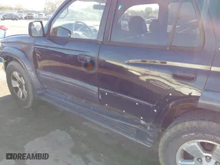 1998 Toyota 4Runner with VIN JT3GN87RXW0057693, listed as a IAAI auction lot 41863094 with 237,977 mi miles. Bid and sale history available at carsss.com. Image 13.