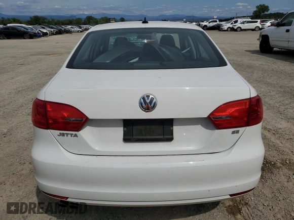 2014 Volkswagen Jetta SE with VIN 3VWD17AJ2EM391314, listed as a Copart auction lot 57357575 with 131,968 mi miles and Salvage title. Bid and sale history available at DreamBid. Image 6.