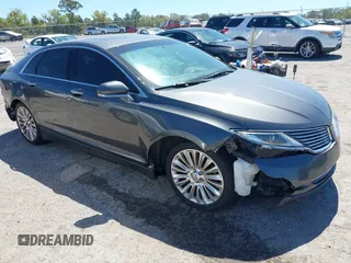 2015 Lincoln MKZ with VIN 3LN6L2GK8FR626744, listed as a IAAI auction lot 41835143 with 155,482 mi miles. Bid and sale history available at carsss.com. Image 1.