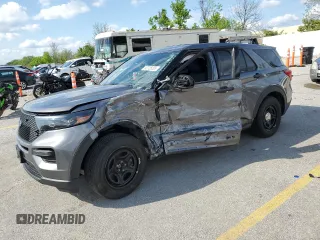 2022 Ford Police Interceptor Utility z VIN 1FM5K8AB1NGB50983, wystawiony jako Copart lot #52326285 z przebiegiem Nie podano mil oraz Szkoda całkowita • Salvage title. Historia ofert i sprzedaży dostępna na DreamBid. Obrazek 1.