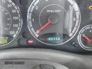 2006 Jeep Liberty Limited с VIN 1J4GK58KX6W140732, выставлен на аукционе IAAI как лот 42239431 с пробегом 180 552 миль миль и . История ставок и продаж доступна на DreamBid. Изображение 7.