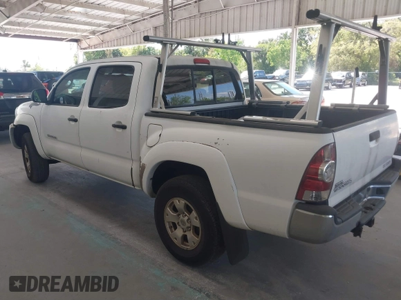 2009 Toyota Tacoma PreRunner with VIN 3TMJU62N49M090994, listed as a IAAI auction lot 41787065 with 207,386 mi miles. Bid and sale history available at carsss.com. Image 3.