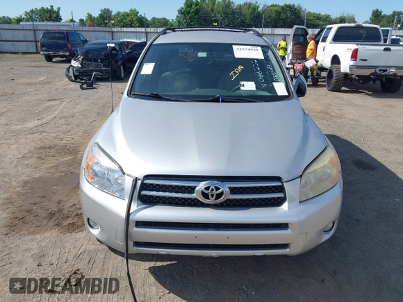 2008 Toyota RAV4 Limited с VIN JTMZD31V085088232, выставлен на аукционе IAAI как лот 42334920 с пробегом Не указан миль и . История ставок и продаж доступна на DreamBid. Изображение 6.