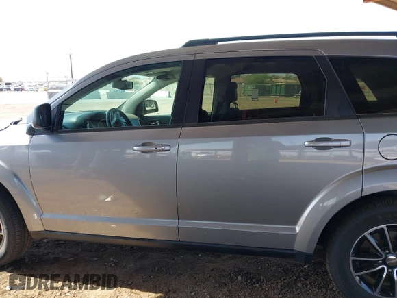 2017 Dodge Journey SE with VIN 3C4PDCABXHT586922, listed as a IAAI auction lot 41711047 with 114,118 mi miles and . Bid and sale history available at DreamBid. Image 15.