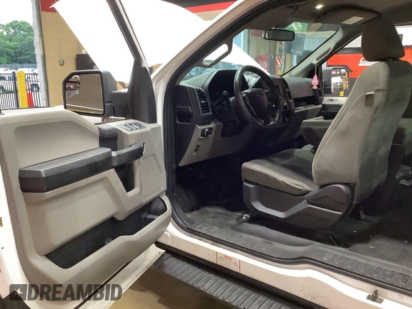 2015 Ford F-150 XL с VIN 1FTEX1CP1FKF08782, выставлен на аукционе IAAI как лот 42643080 с пробегом 201 869 миль миль и . История ставок и продаж доступна на DreamBid. Изображение 12.