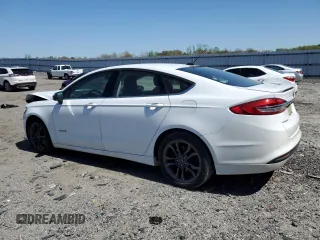 2018 Ford Fusion SE with VIN 3FA6P0LU6JR190317, listed as a Copart auction lot 52308055 with 112,481 mi miles and Clean Title. Bid and sale history available at DreamBid. Image 2.