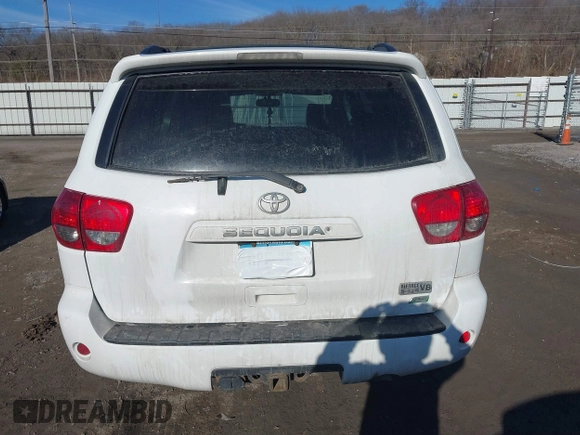 2013 Toyota Sequoia SR5 with VIN 5TDBW5G17DS086641, listed as a IAAI auction lot 41655162 with 210,828 mi miles. Bid and sale history available at carsss.com. Image 17.