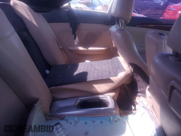 2011 Cadillac CTS Premium z VIN 1G6DS1EDXB0128684, wystawiony jako Copart lot #54870195 z przebiegiem Nie podano mil oraz Szkoda całkowita • Salvage title. Historia ofert i sprzedaży dostępna na DreamBid. Obrazek 10.