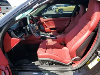 2022 Porsche 911 Turbo S z VIN WP0AD2A91NS255804, wystawiony jako Copart lot #56250395 z przebiegiem 5193 mil mil oraz Szkody całkowita. Historia ofert i sprzedaży dostępna na DreamBid. Obrazek 7.