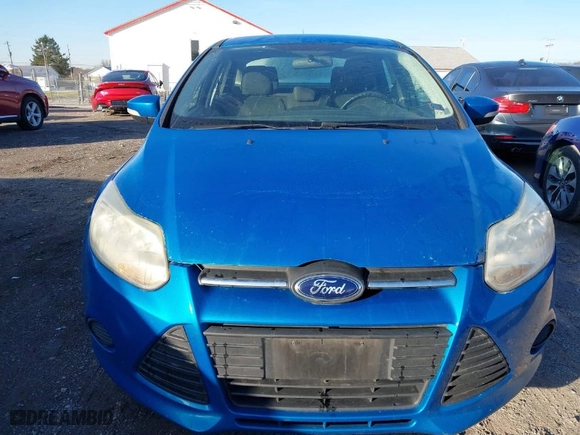 2014 Ford Focus SE with VIN 1FADP3F29EL180985, listed as a IAAI auction lot 41839929 with 177,115 mi miles. Bid and sale history available at carsss.com. Image 6.
