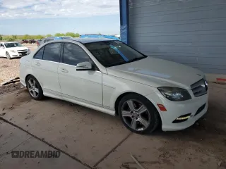 2011 Mercedes-Benz C 300 Sport с VIN WDDGF5EB1BA461781, выставлен на аукционе Copart как лот 63345725 с пробегом 124 354 миль миль и Списание • Salvage title. История ставок и продаж доступна на DreamBid. Изображение 4.