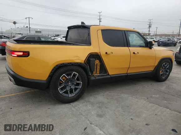 2022 Rivian R1T Launch Edition z VIN 7FCTGAAL2NN011755, wystawiony jako Copart lot #59934185 z przebiegiem 12 261 mil mil oraz Szkoda całkowita • Salvage title. Historia ofert i sprzedaży dostępna na DreamBid. Obrazek 3.