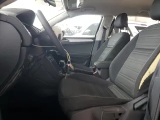 2022 Volkswagen Tiguan S с VIN 3VV1B7AX2NM110802, выставлен на аукционе Copart как лот 57135405 с пробегом 33 332 миль миль и На запчасти • Non repairable. История ставок и продаж доступна на DreamBid. Изображение 7.