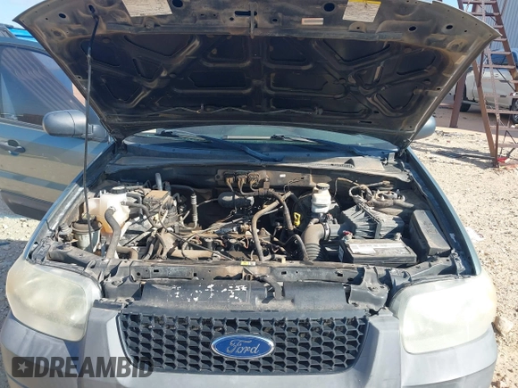 2007 Ford Escape XLS with VIN 1FMCU02ZX7KA92581, listed as a IAAI auction lot 42588917 with 186,699 mi miles and . Bid and sale history available at DreamBid. Image 10.